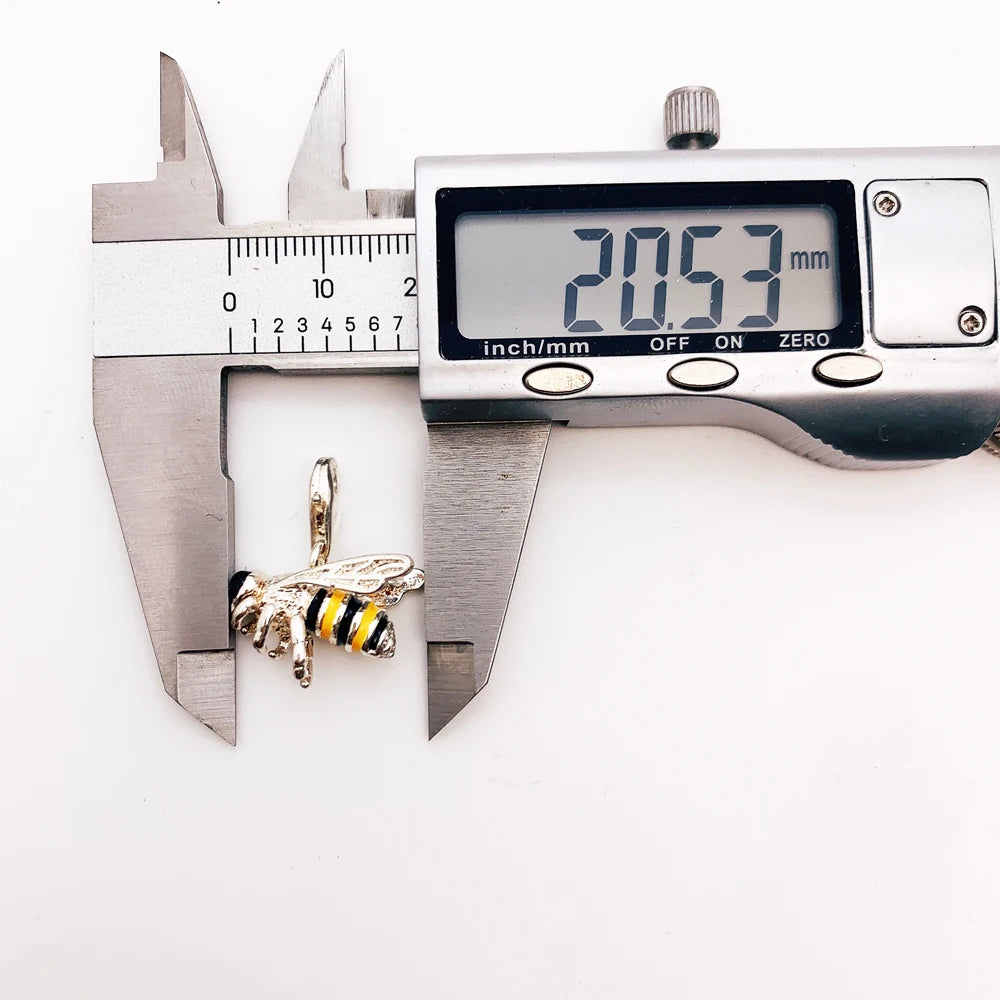 Free Bee Charm