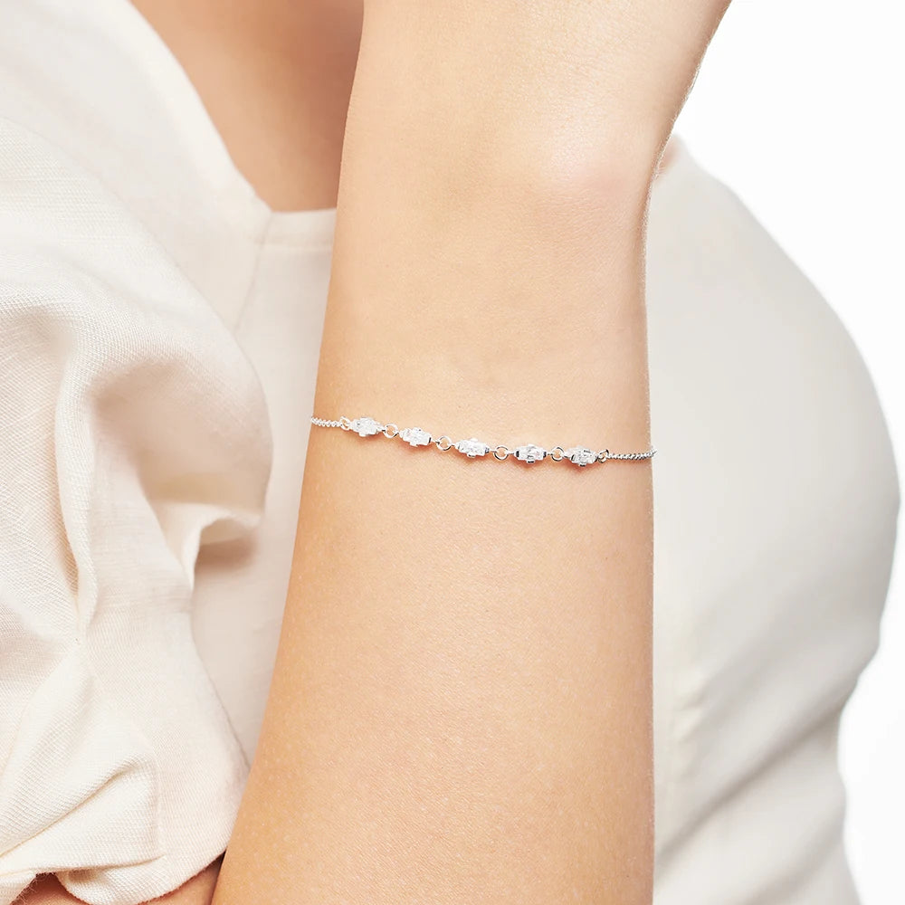 Modern Touch Link Bracelet