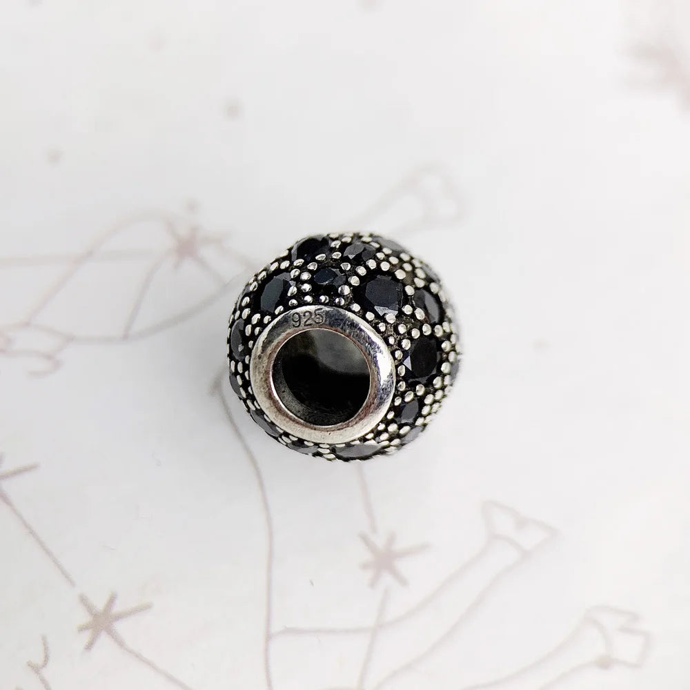 Crushed Christmas Charm Bead