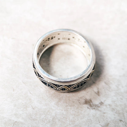 Love Knot Wave Ring