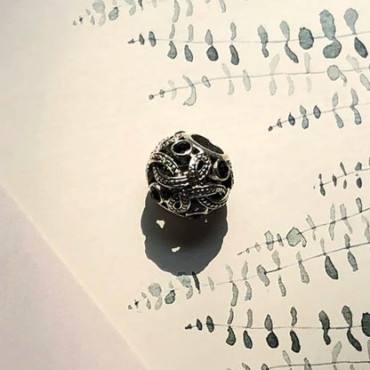 Eternal Knot Charm Bead