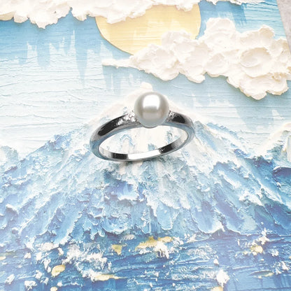 Pearl Cover Ring
